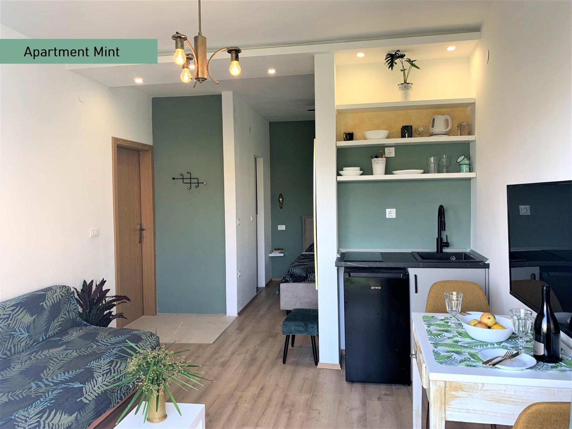 Apartments Garden House 포드고라 외부 사진