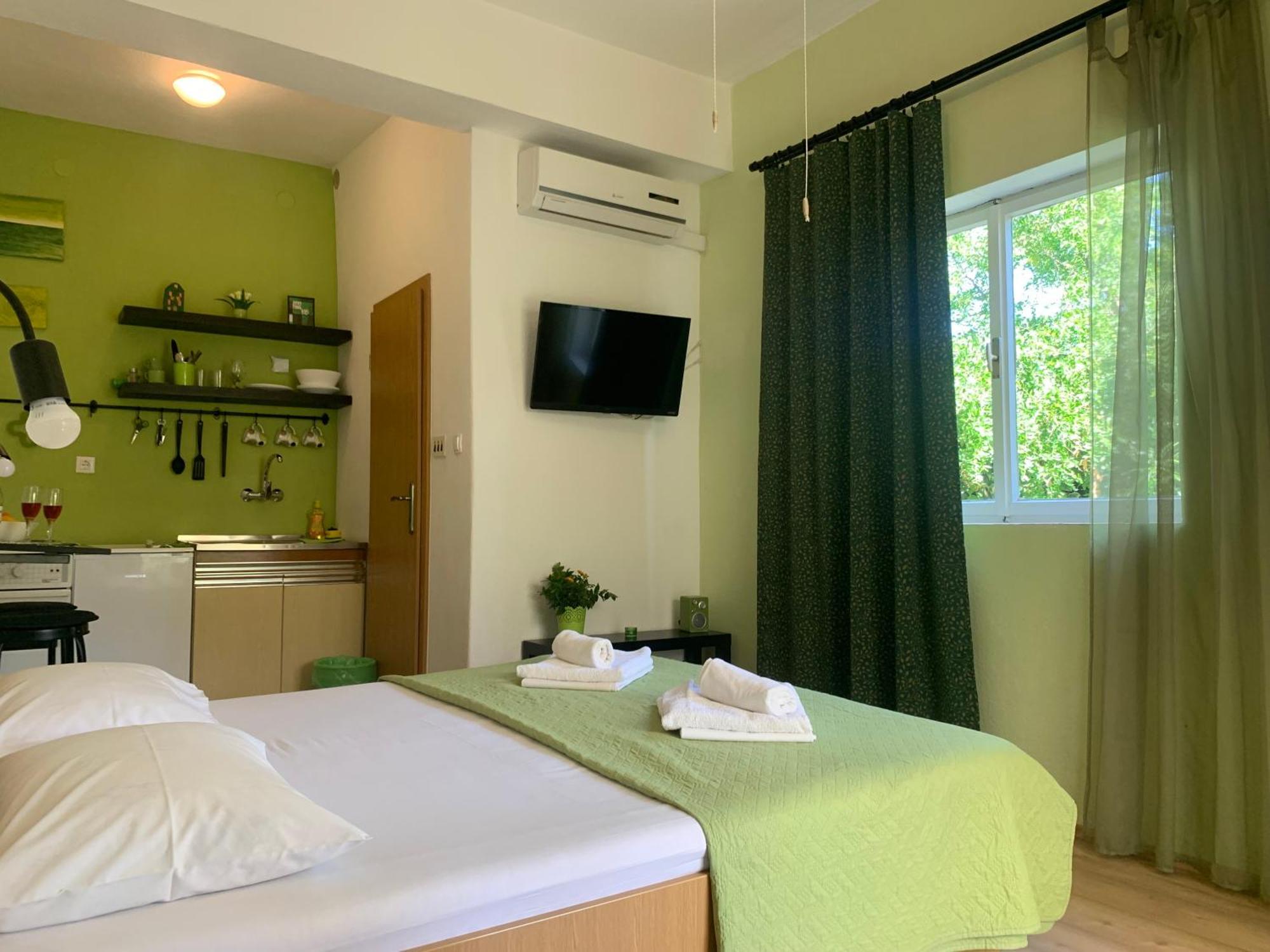 Apartments Garden House 포드고라 외부 사진